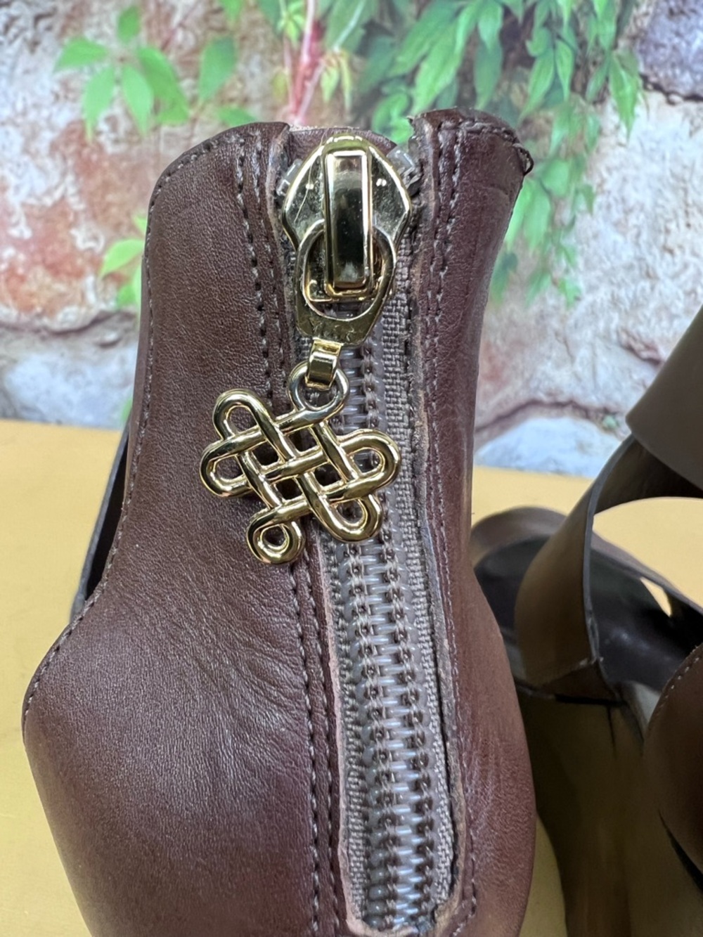 DIANE VON FURSTENBERG Crossover Strap Wooden Heel Wedge Sandals, 8M - Picture 8 of 14